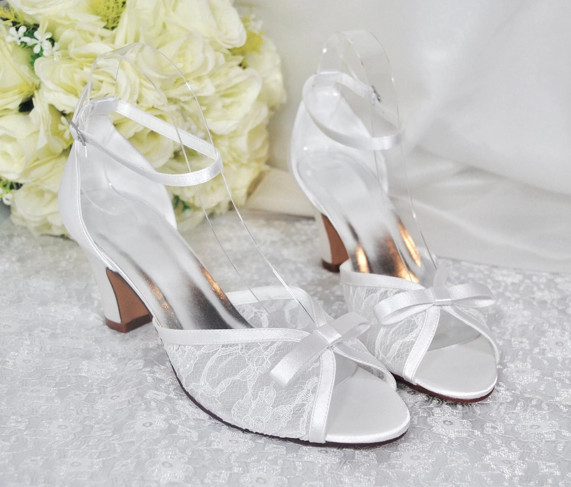Block Heel Lace Shoes | White or Ivory