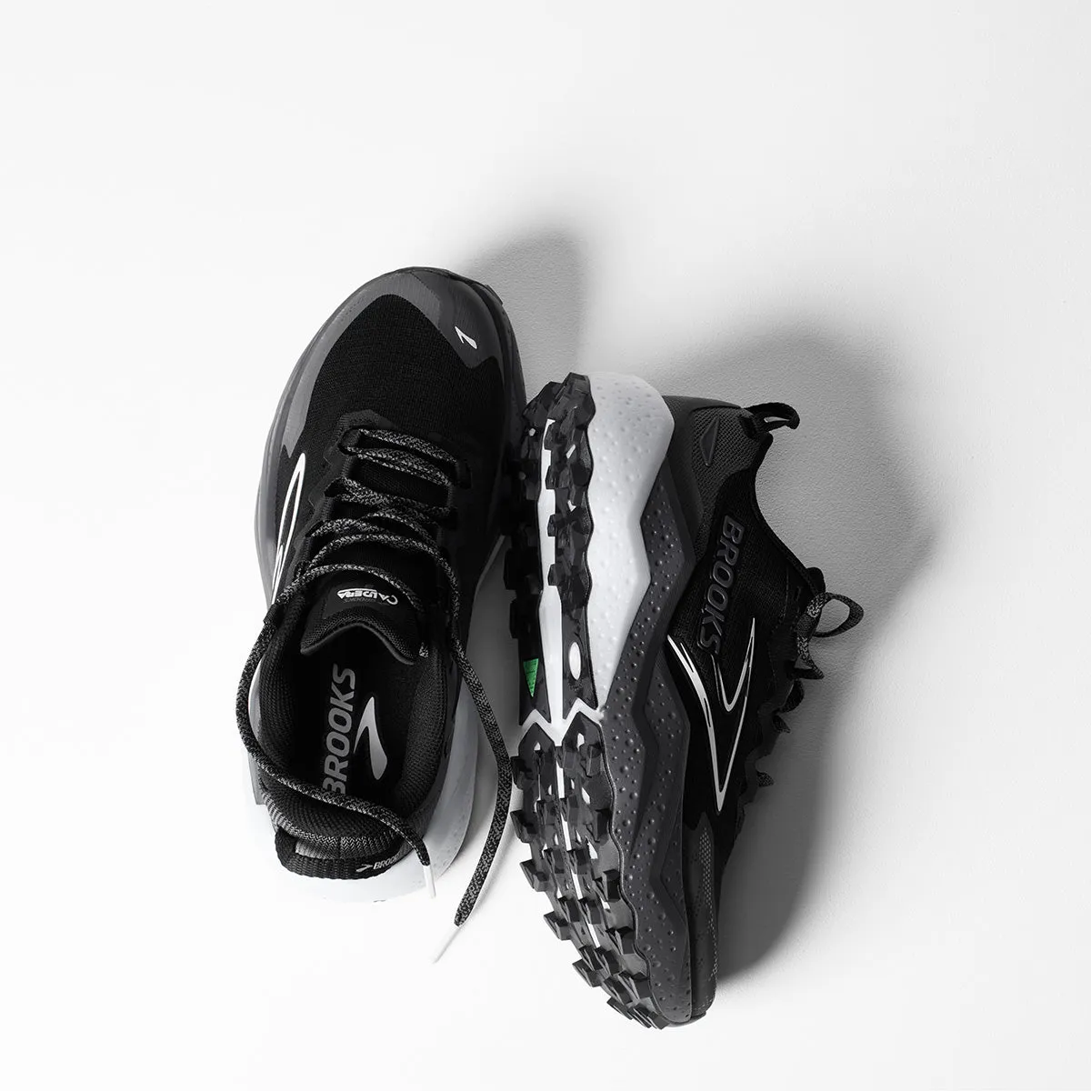 Brooks Caldera 8 Womens | Black/blackened Pearl/white