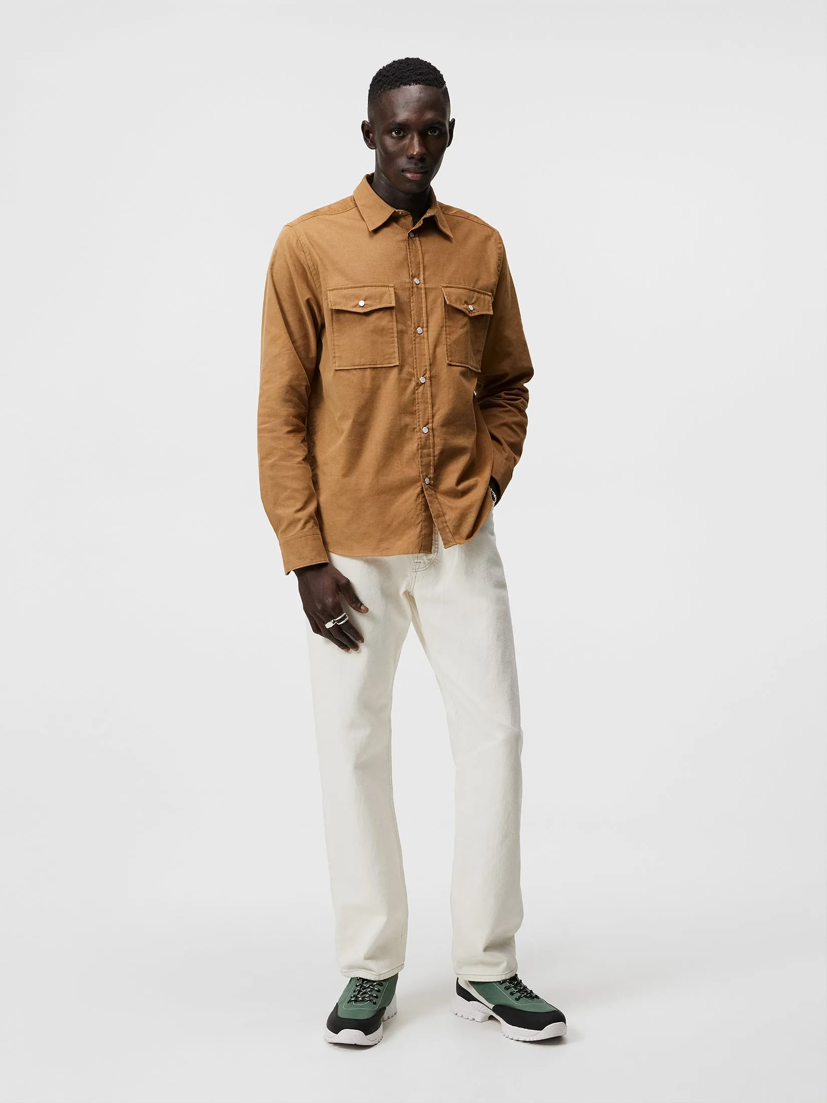 Carlos Reg Cord Shirt / Tiger Brown