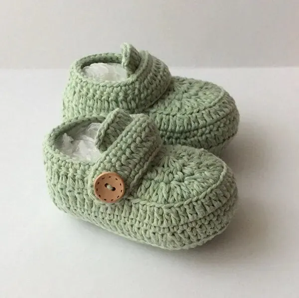 Crochet Baby Booties Green