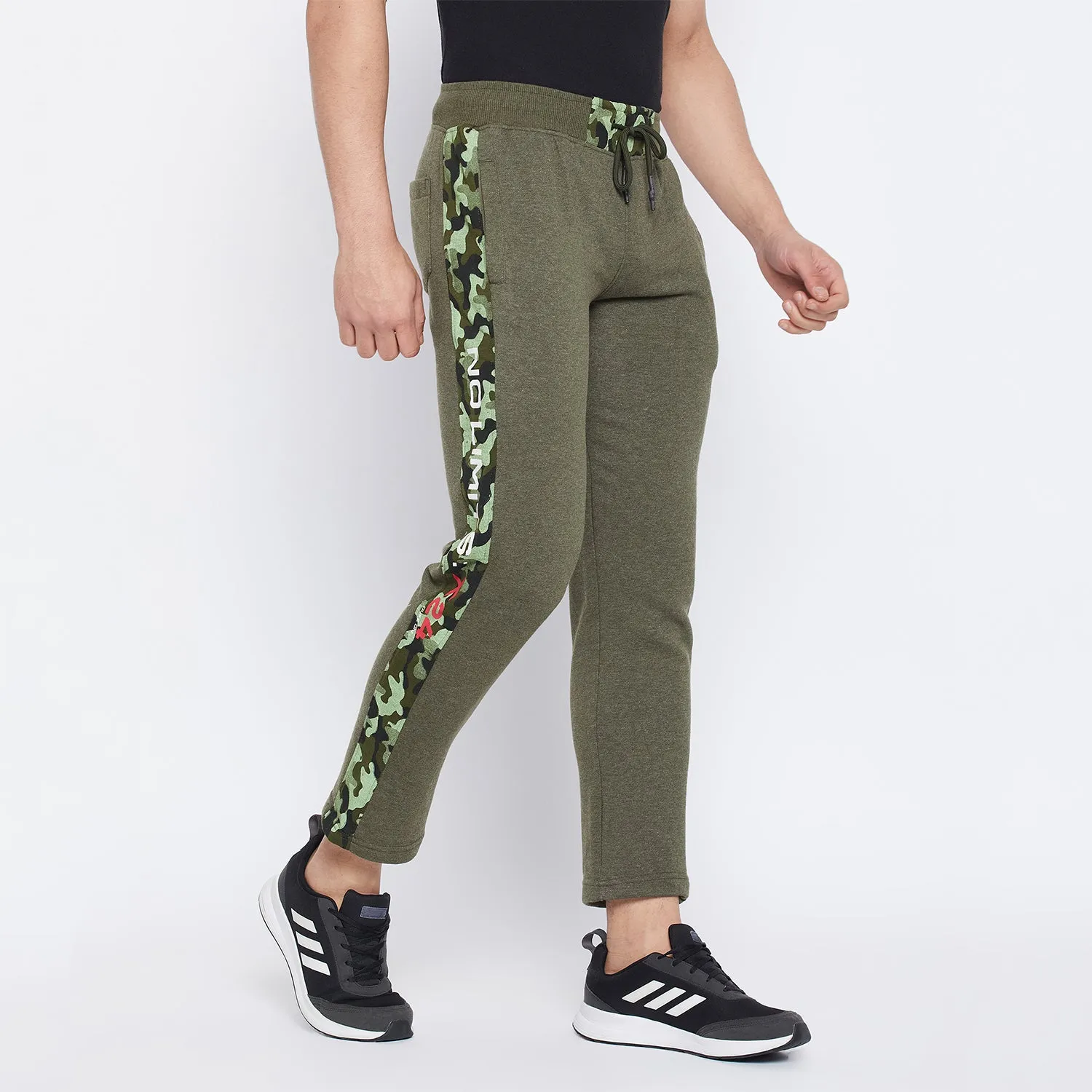 Duke Stardust Men Regular Track Pant (LF5528)
