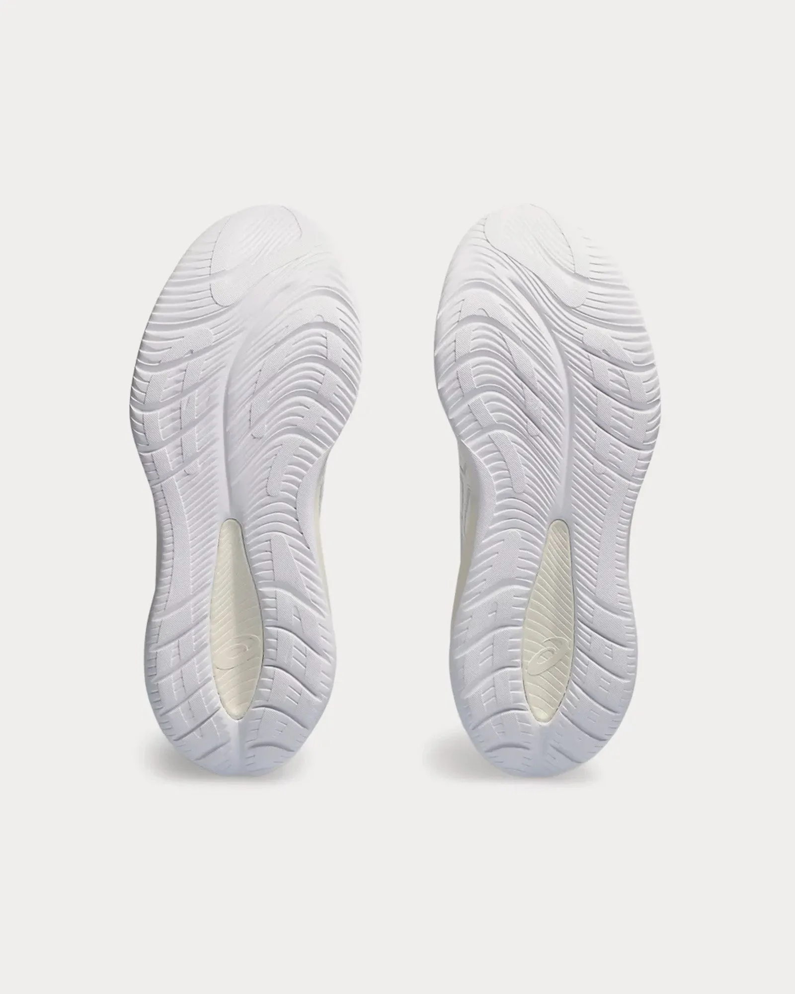 Gel-Cumulus 26 White / White Running Shoes