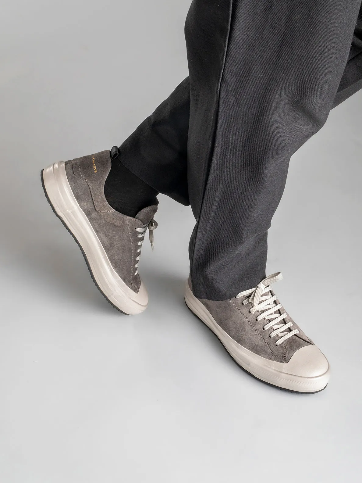 MES 009 - Grey Leather and Suede Low Top Sneakers