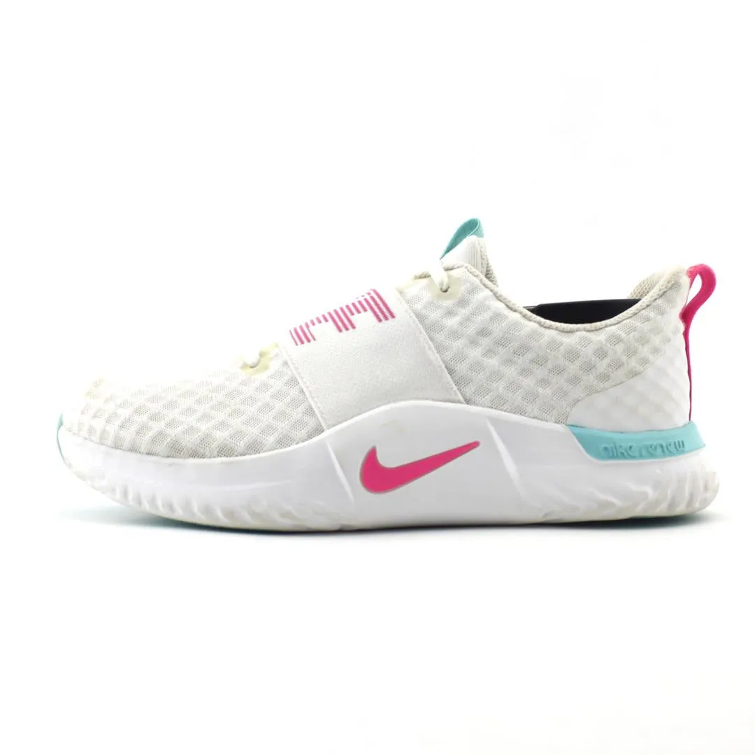 NIKE  TR 9
