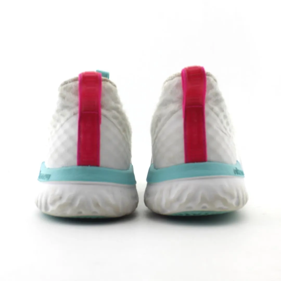 NIKE  TR 9