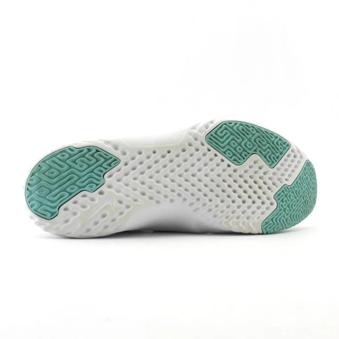 NIKE  TR 9
