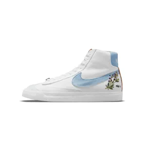 Nike Womens Blazer Mid '77 SE Shoes 'White/Obsidian White'