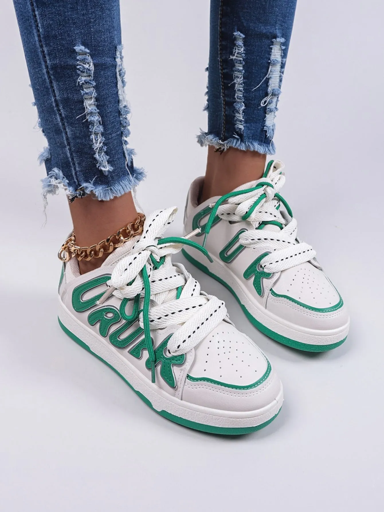 Womens Graphic Lace-up Skateboard Shoes